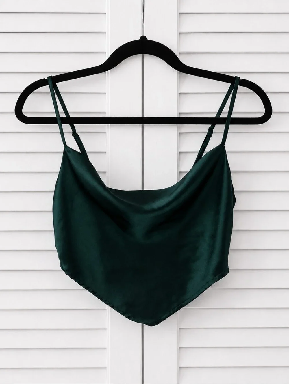 Forever 21 Emerald Green Satin Cowl Neck Crop Cami Top Small - Picture 2 of 9